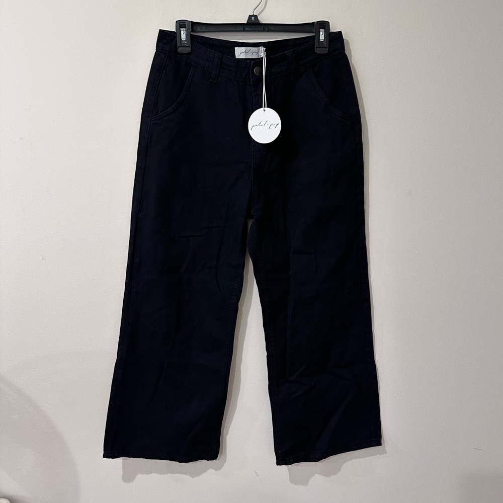 Petal & pup NWT black high waisted wide leg cropped jeans size 8